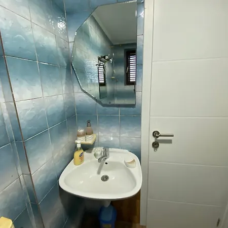 Apartmani Rooms Homestay *